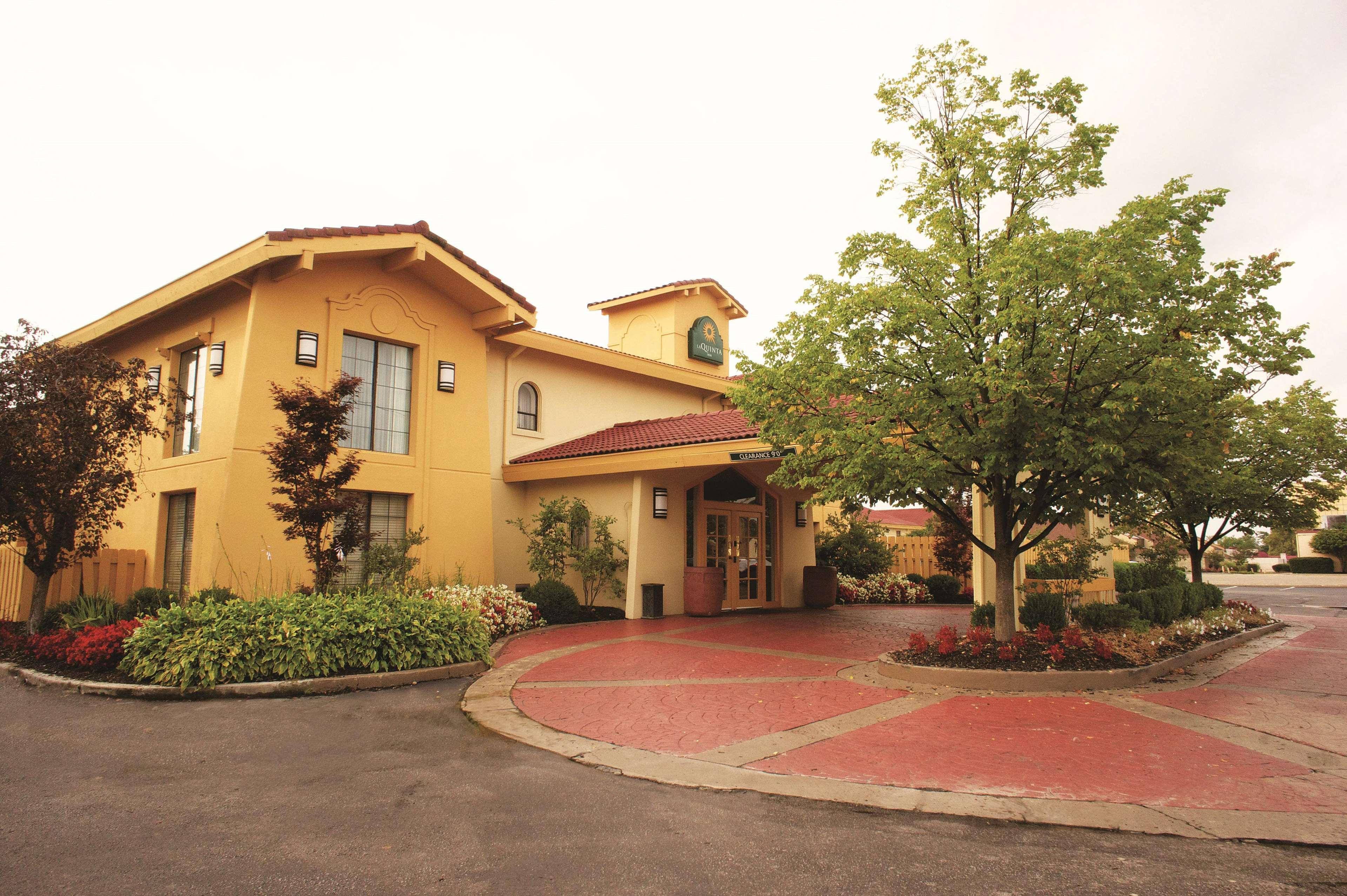 La Quinta Inn By Wyndham Columbus Airport Area Exterior foto