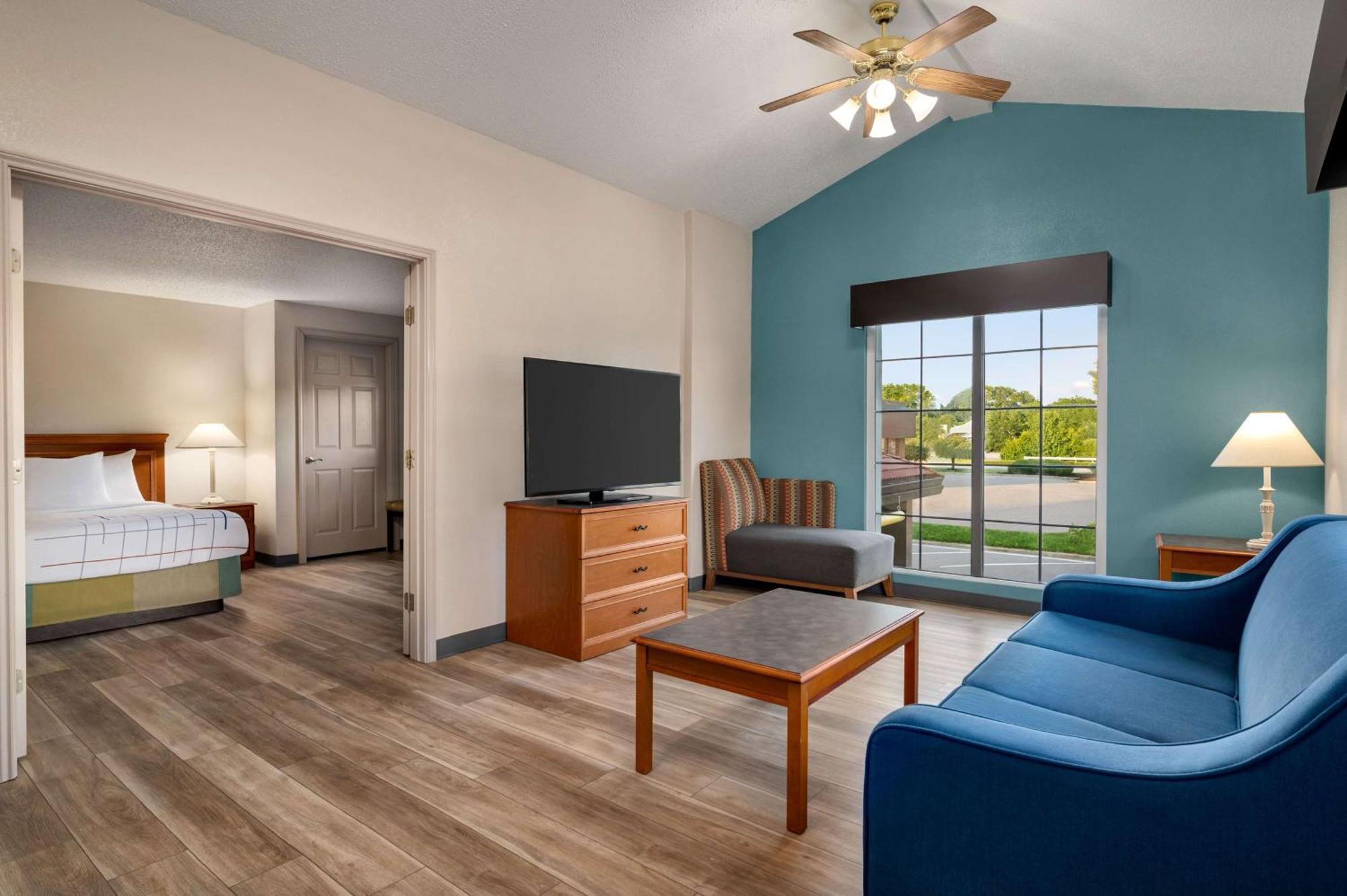 La Quinta Inn By Wyndham Columbus Airport Area Exterior foto